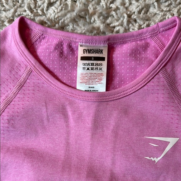 Gymshark Pink Long Sleeve Crop Top - Picture 2 of 5